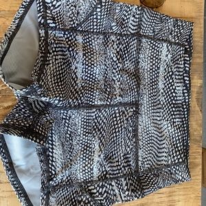 Lululemon spandex shorts